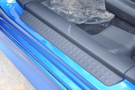2010款铃木雨燕1.5L自动冠军限量版