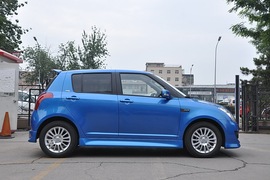 2010款铃木雨燕1.5L自动冠军限量版
