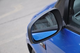 2010款铃木雨燕1.5L自动冠军限量版