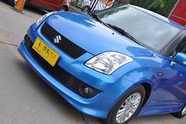 2010款铃木雨燕1.5L自动冠军限量版