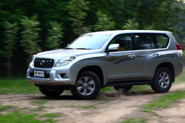 丰田普拉多2.7L进口版试驾