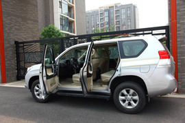 丰田普拉多2.7L进口版试驾