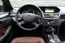 2010款奔驰E260
