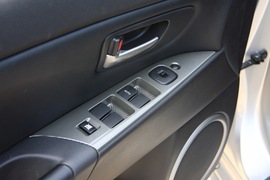 马自达3三厢经典版2.0L手自一体豪华型