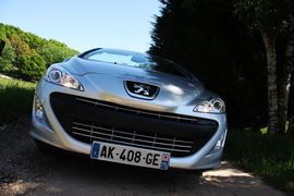 2009款标致308CC法国试驾
