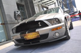 2007款福特野马Shelby