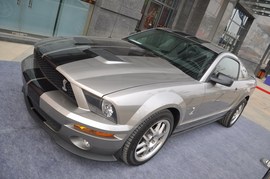 2007款福特野马Shelby