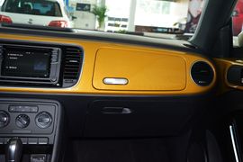 2016款大众甲壳虫180TSI