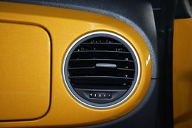 2016款大众甲壳虫180TSI