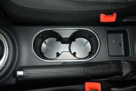 2016款大众甲壳虫180TSI