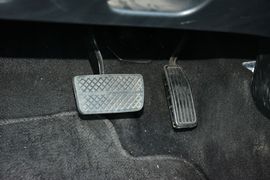 2016款本田凌派1.8L