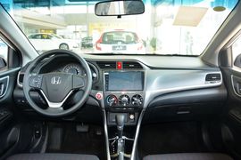 2016款本田凌派1.8L