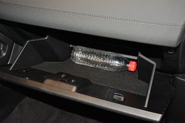 2016款路虎发现神行2.0T