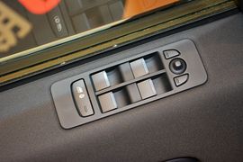 2016款路虎发现神行2.0T