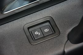 2016款路虎发现神行2.0T