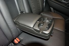 2016款路虎发现神行2.0T