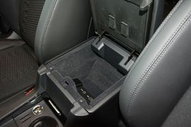 2016款路虎发现神行2.0T