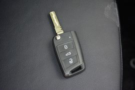 2017款斯柯达明锐1.6L自动前行版