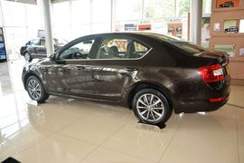 2017款斯柯达明锐1.6L自动前行版