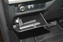 2016款吉利博越1.8TD自动两驱智尊型