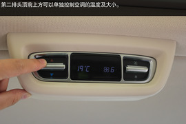 成都实拍福建奔驰V－Class