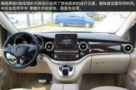   成都实拍福建奔驰V－Class