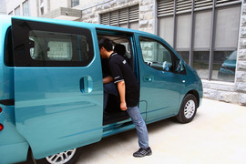 2010款日产NV200试驾