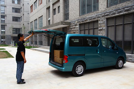 2010款日产NV200试驾