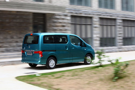 2010款日产NV200试驾