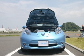 2010款日产Leaf聆风海外试驾实拍