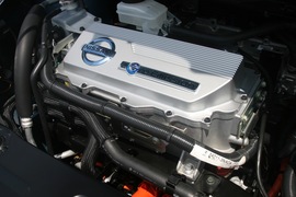 2010款日产Leaf聆风海外试驾实拍