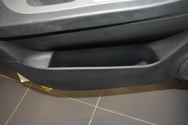 2015款华泰经典圣达菲2.0L汽油手动两驱标准型