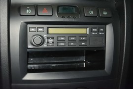 2015款华泰经典圣达菲2.0L汽油手动两驱标准型