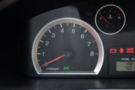 2015款华泰经典圣达菲2.0L汽油手动两驱标准型