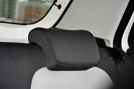 2016款斯柯达晶锐1.4L自动车享版