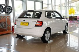 2016款斯柯达晶锐1.4L自动车享版