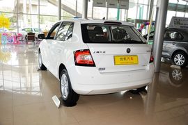 2016款斯柯达晶锐1.4L自动车享版