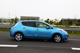 2010款日产Leaf聆风海外试驾实拍