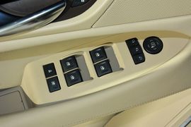 2015款凯迪拉克凯雷德