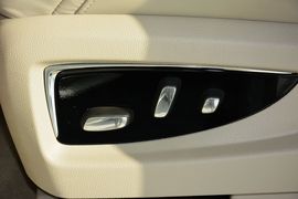 2015款凯迪拉克凯雷德