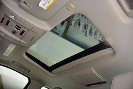 2015款凯迪拉克凯雷德