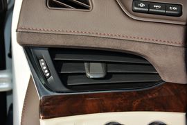 2015款凯迪拉克凯雷德