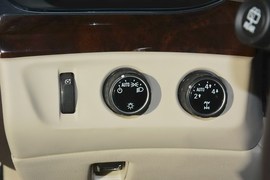 2015款凯迪拉克凯雷德