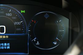 2015款凯迪拉克凯雷德