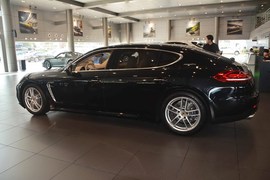 2016款保时捷Panamera