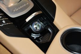 2016款保时捷Panamera