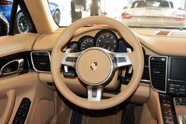 2016款保时捷Panamera