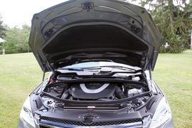 2011款奔驰R500海外试驾实拍