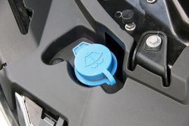 2011款奔驰R500海外试驾实拍