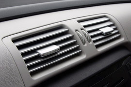 2011款奔驰R500海外试驾实拍